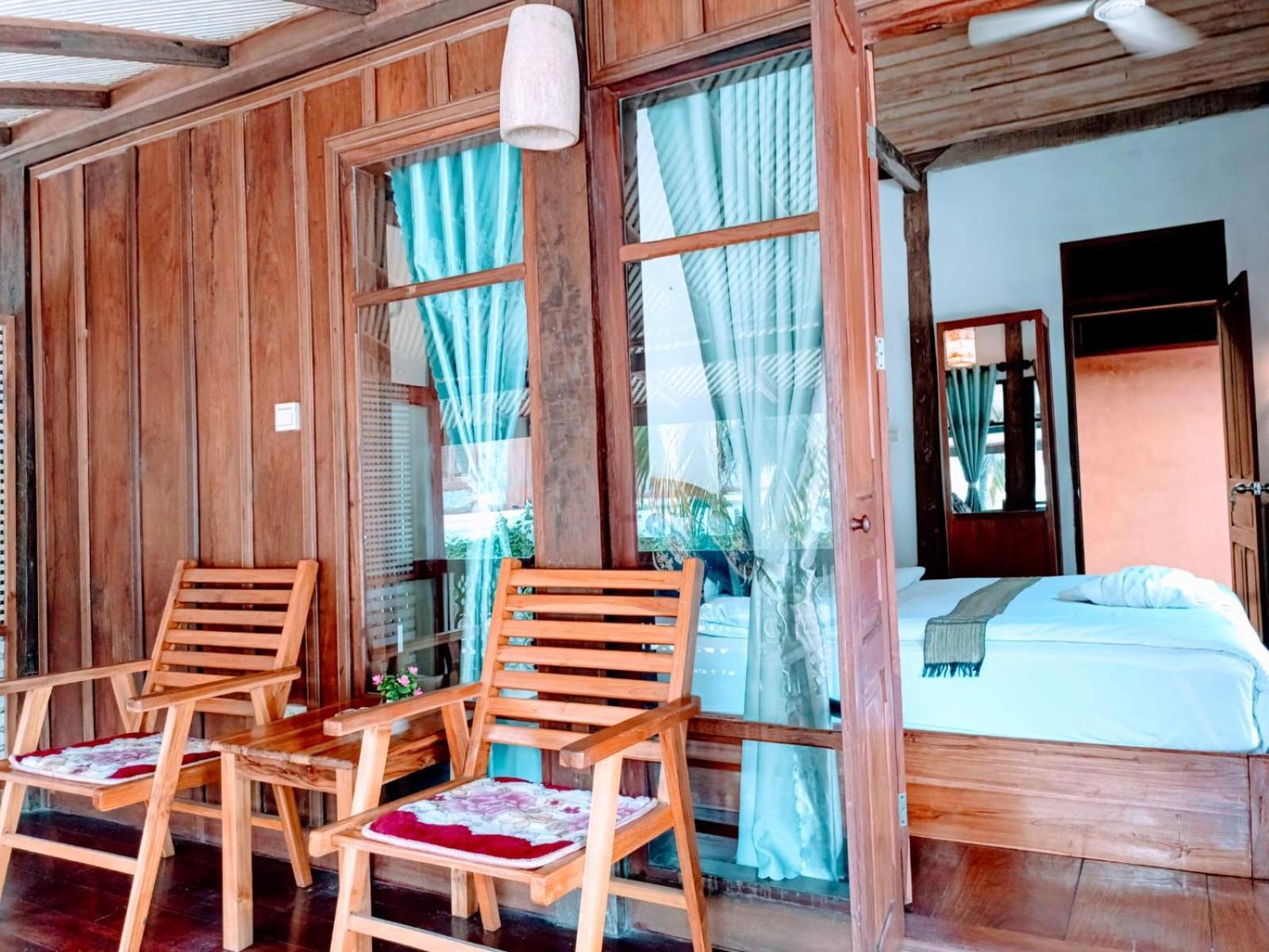 Ireenkevin Guesthouse 루앙프라방 외부 사진