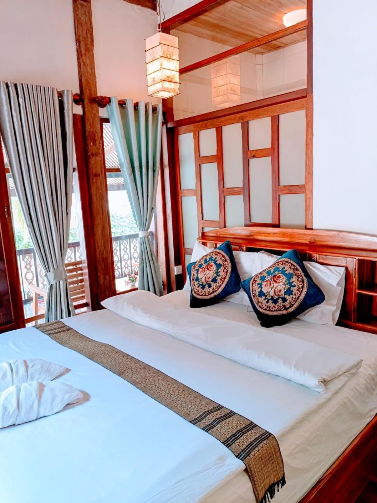 Ireenkevin Guesthouse 루앙프라방 외부 사진