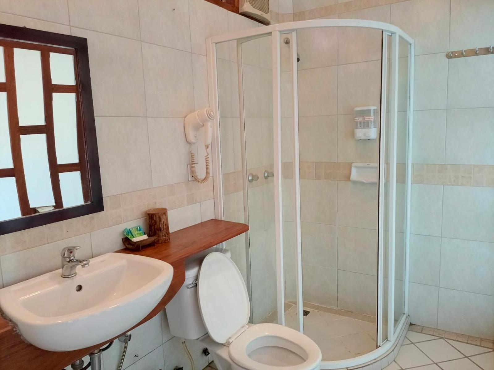 Ireenkevin Guesthouse 루앙프라방 외부 사진